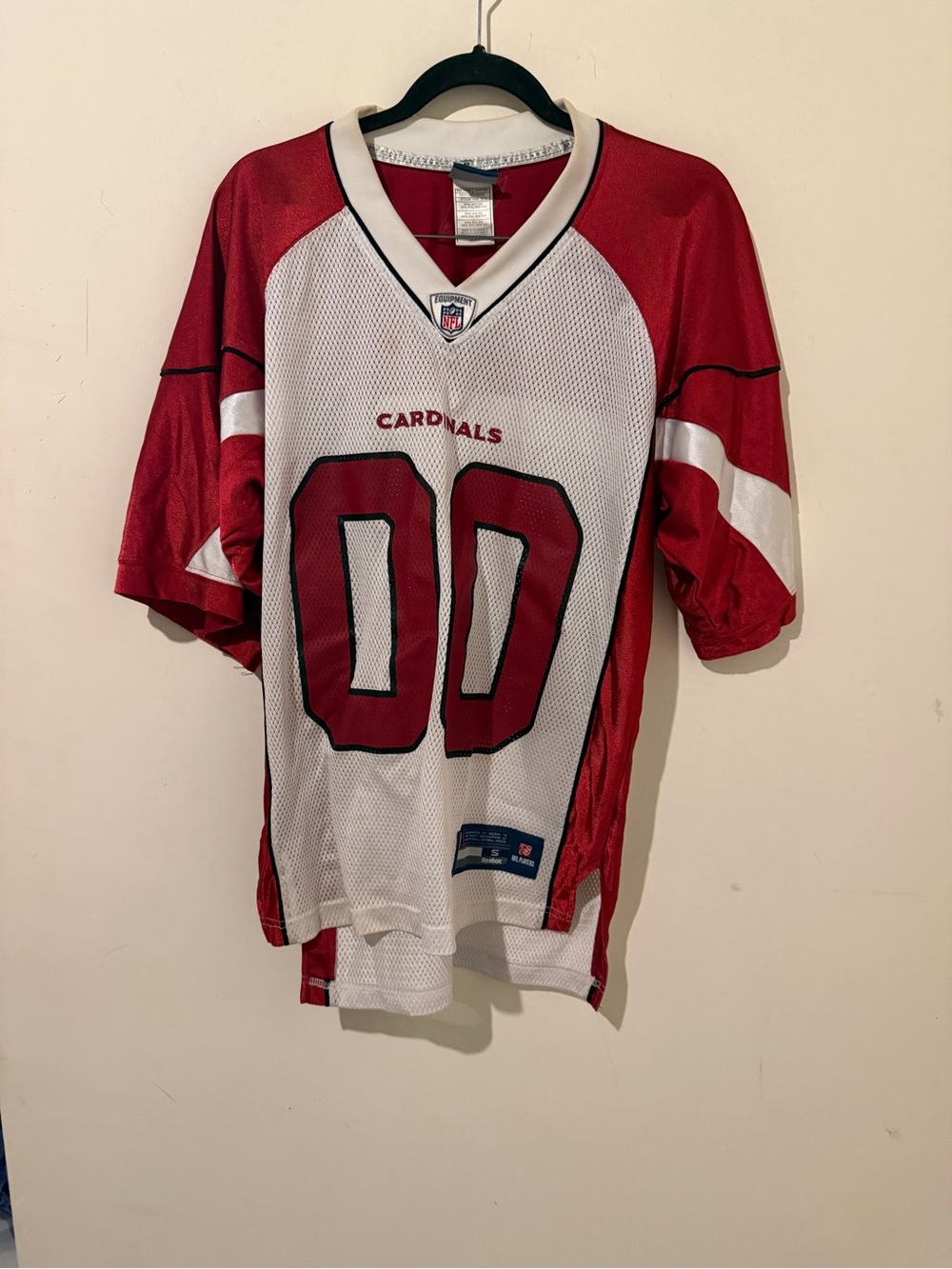 Reebok White and Red NFL On-Field Mesh Jersey Collar Detail Size Small